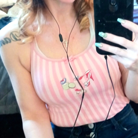 Meet your Posher, Shena - Picture 3 of 8